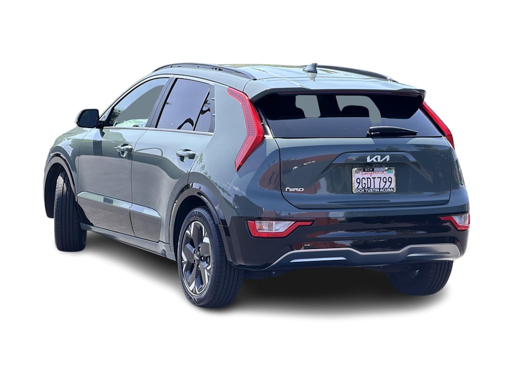 Thumbnail: 2023 Kia Niro - 4