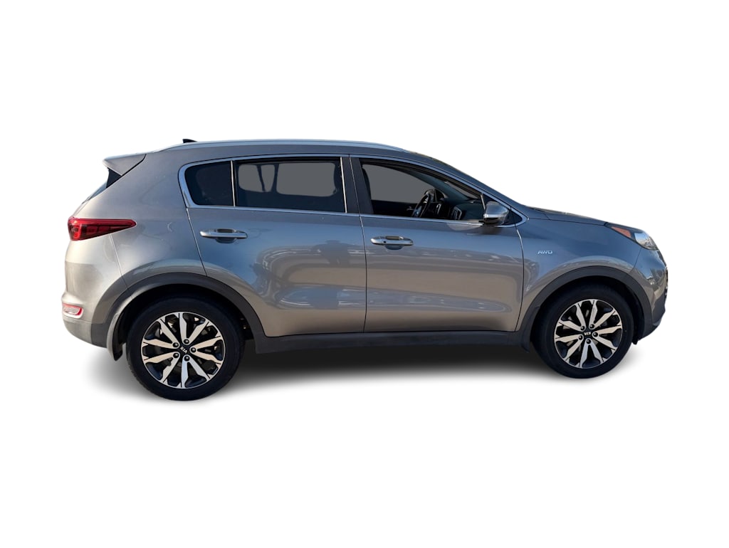 Thumbnail: 2017 Kia Sportage - 17