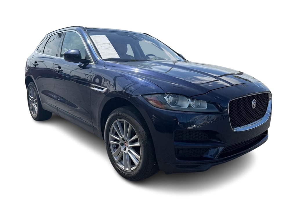 Thumbnail: 2017 Jaguar F-Pace - 17