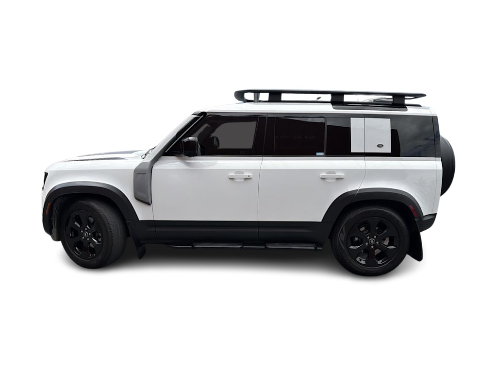 Thumbnail: 2022 Land Rover Defender - 3