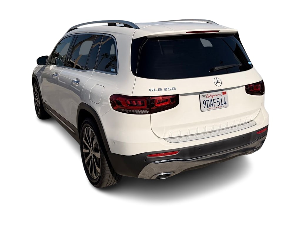 Thumbnail: 2022 Mercedes-Benz GLB - 4