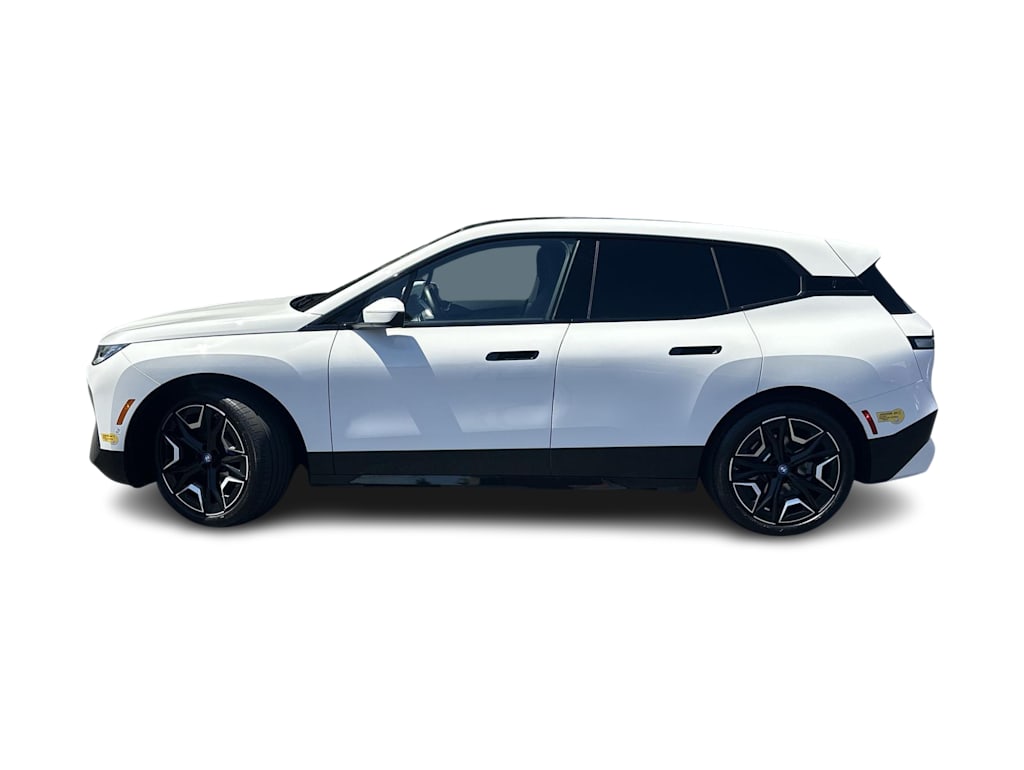Thumbnail: 2022 BMW iX - 3
