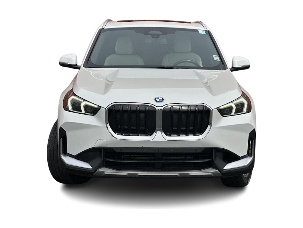 Thumbnail: 2023 BMW X1 - 6