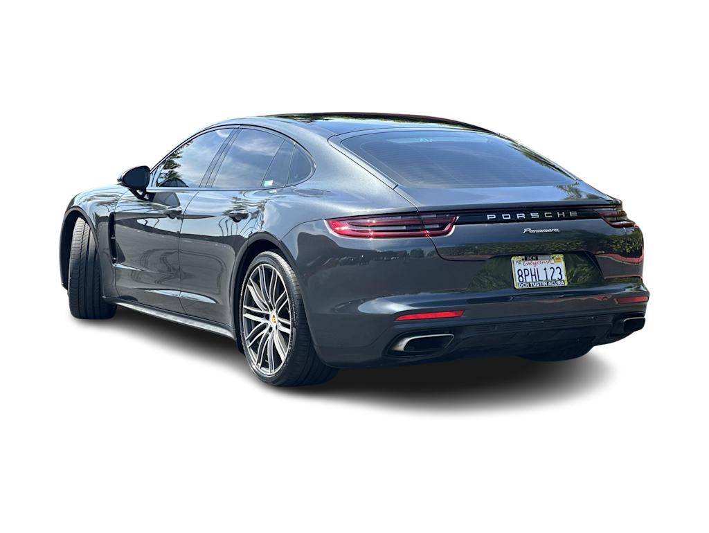 2018 Porsche Panamera 4 4