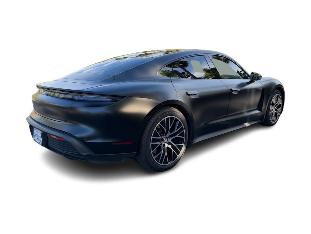 Thumbnail: 2021 Porsche Taycan - 14