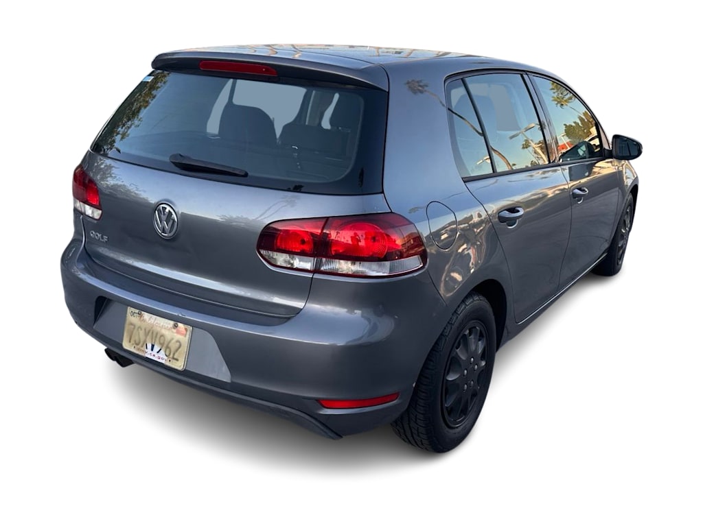 Thumbnail: 2014 Volkswagen Golf - 17