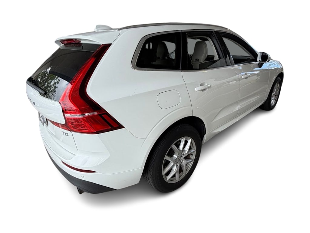 Thumbnail: 2020 Volvo XC60 - 17