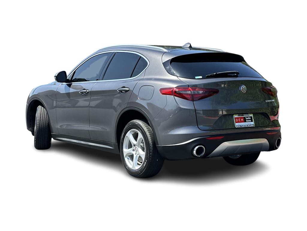 Thumbnail: 2019 Alfa Romeo Stelvio - 4