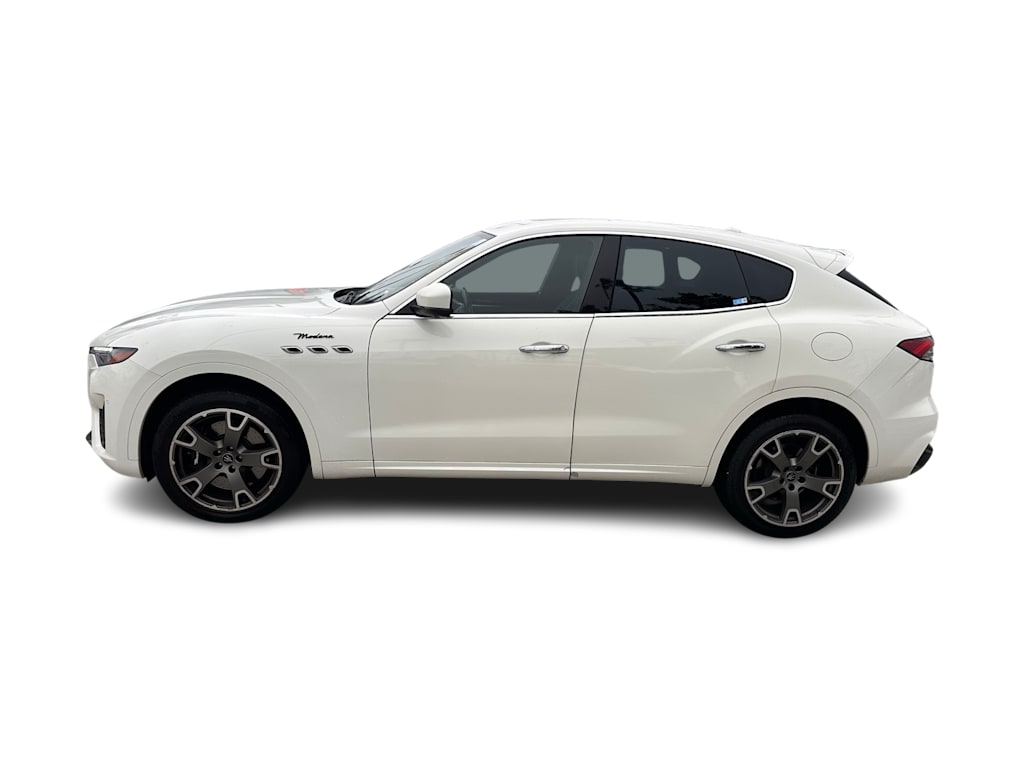 Thumbnail: 2023 Maserati Levante - 3