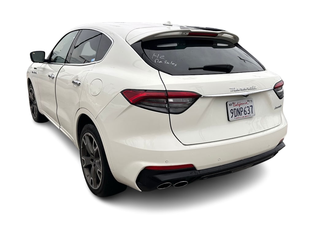 Thumbnail: 2023 Maserati Levante - 4