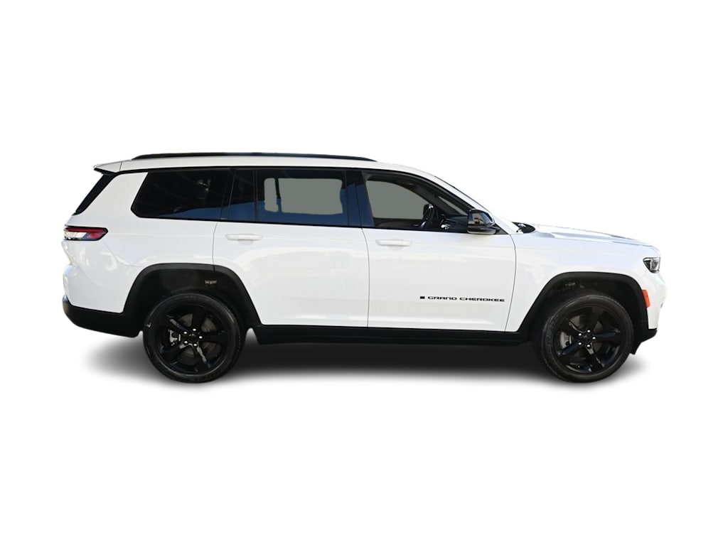 Thumbnail: 2023 Jeep Grand Cherokee L - 17