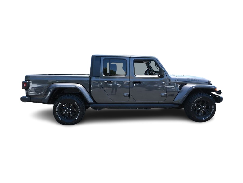 Thumbnail: 2021 Jeep Gladiator - 17