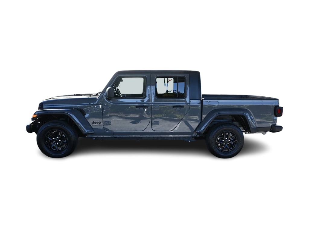 Thumbnail: 2022 Jeep Gladiator - 3