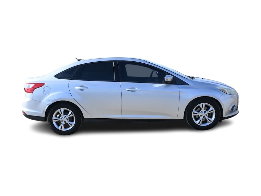 Thumbnail: 2013 Ford Focus - 9