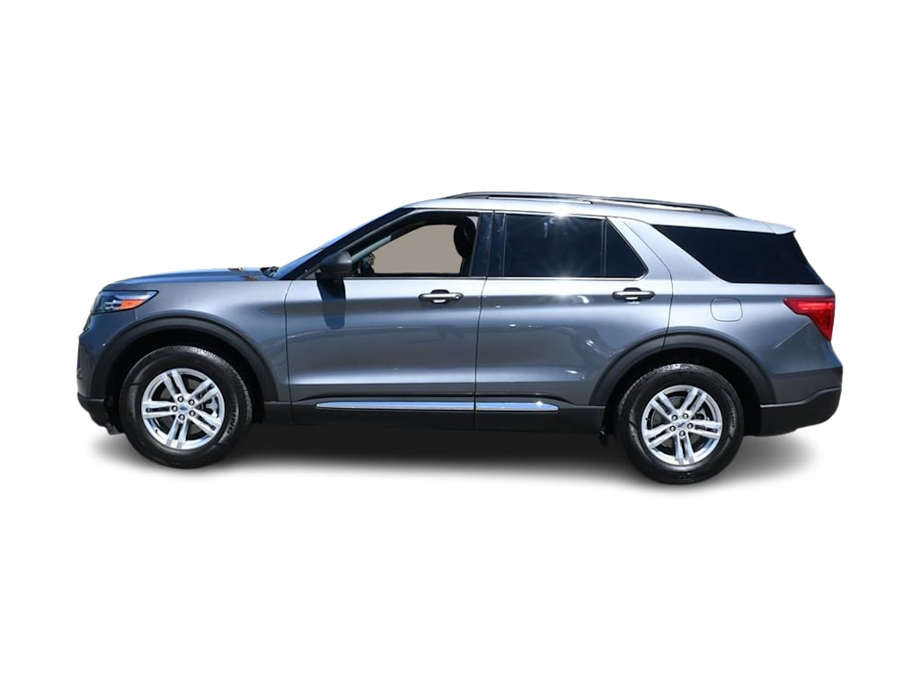 Thumbnail: 2022 Ford Explorer - 3