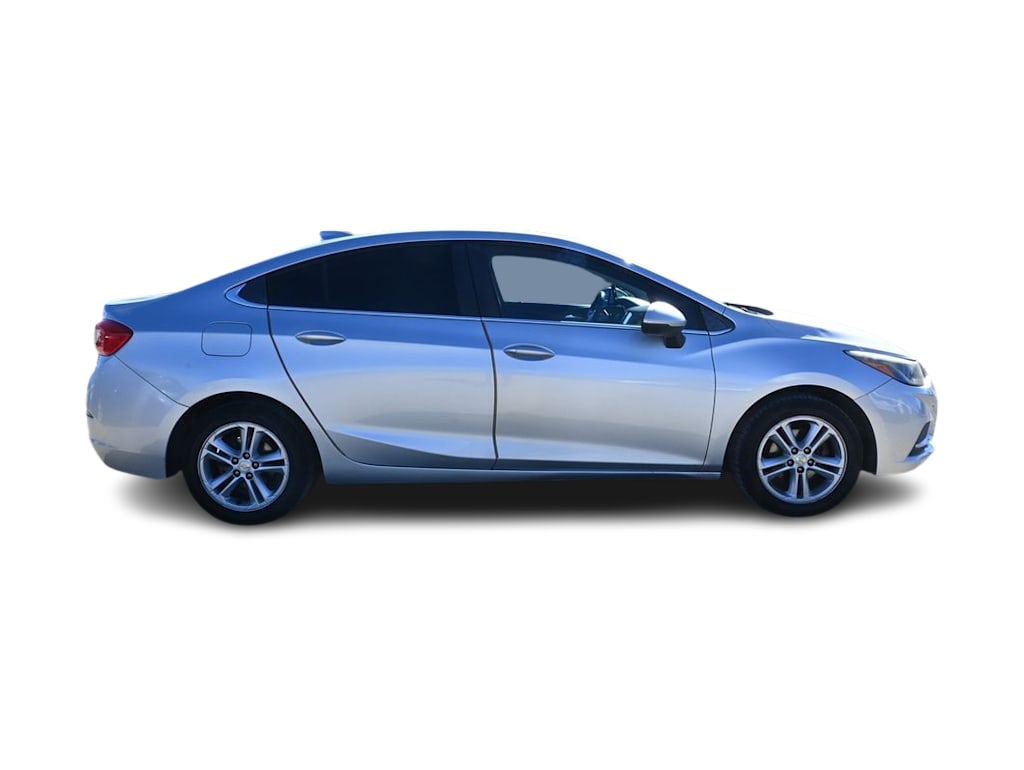 Thumbnail: 2016 Chevrolet Cruze - 9
