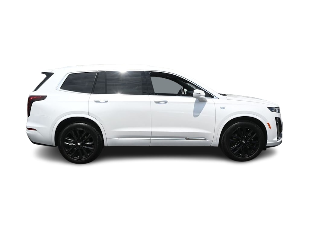 Thumbnail: 2024 Cadillac XT6 - 17