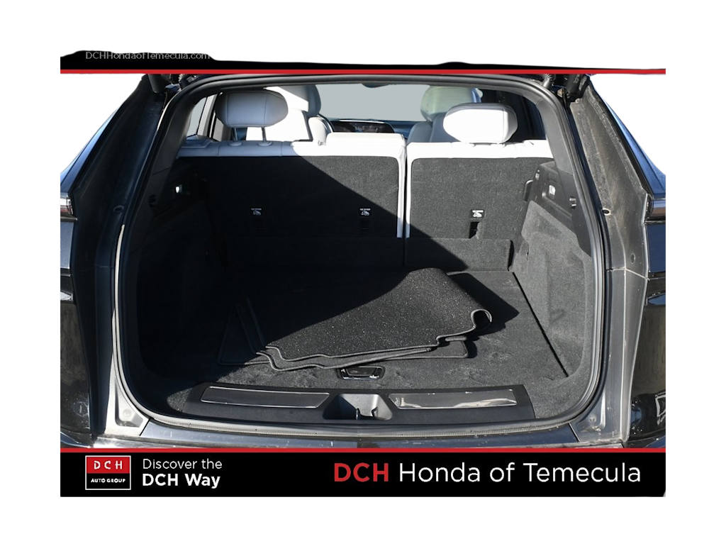 Thumbnail: 2024 Cadillac Lyriq - 11