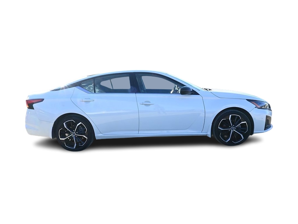 Thumbnail: 2023 Nissan Altima - 9