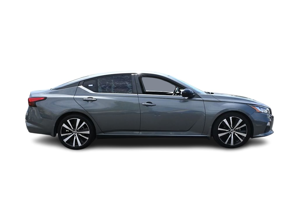 Thumbnail: 2020 Nissan Altima - 18
