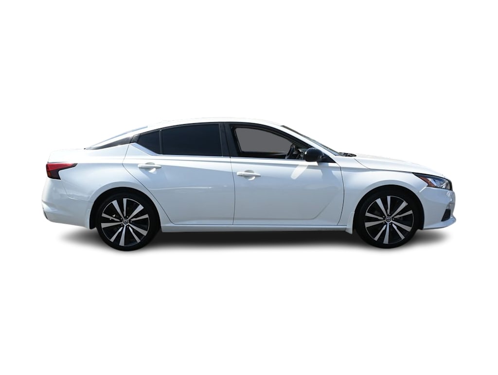 Thumbnail: 2020 Nissan Altima - 18