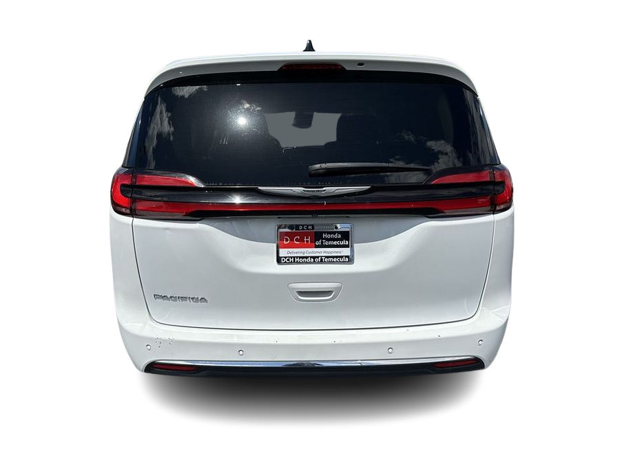 Thumbnail: 2023 Chrysler Pacifica - 4