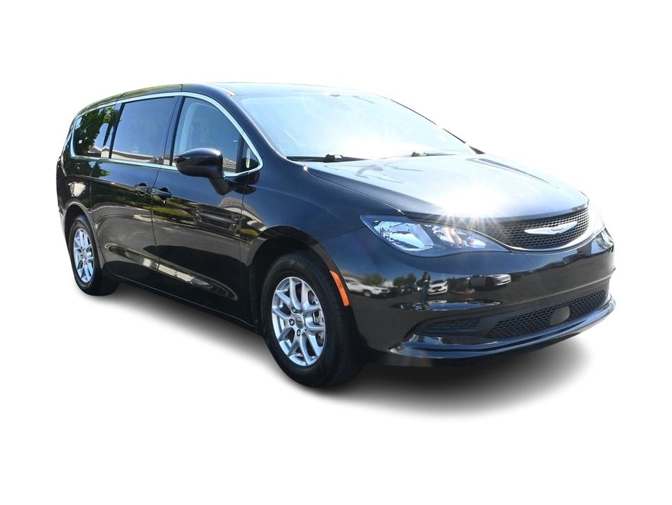 Thumbnail: 2023 Chrysler Voyager - 17