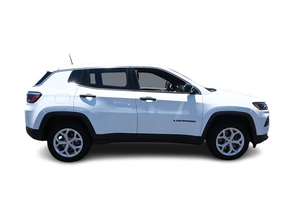 Thumbnail: 2024 Jeep Compass - 18