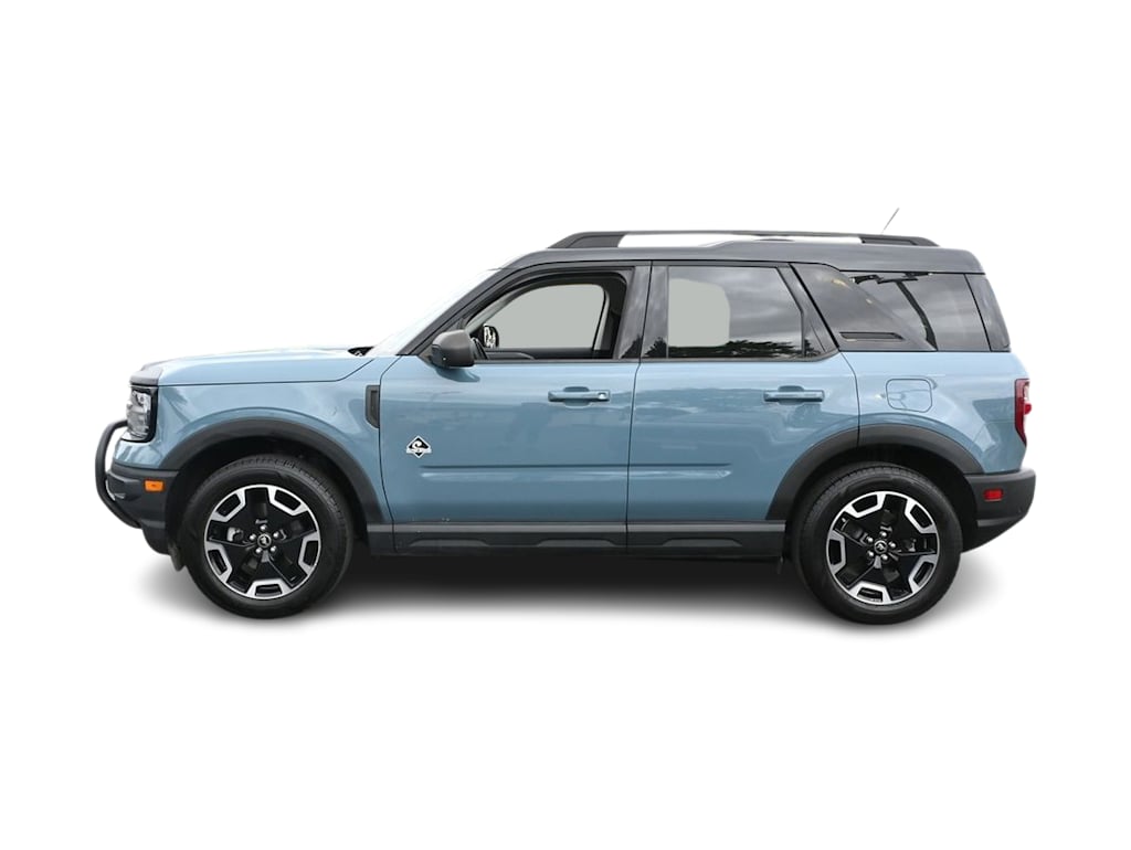 Thumbnail: 2021 Ford Bronco Sport - 3