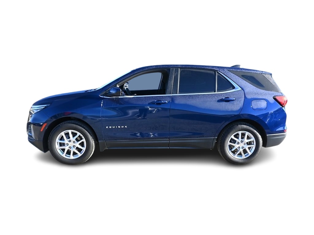 Thumbnail: 2022 Chevrolet Equinox - 3