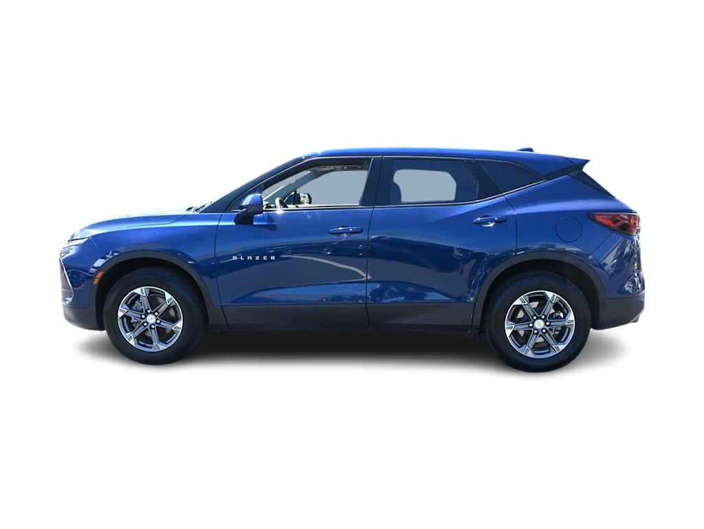 Thumbnail: 2023 Chevrolet Blazer - 3