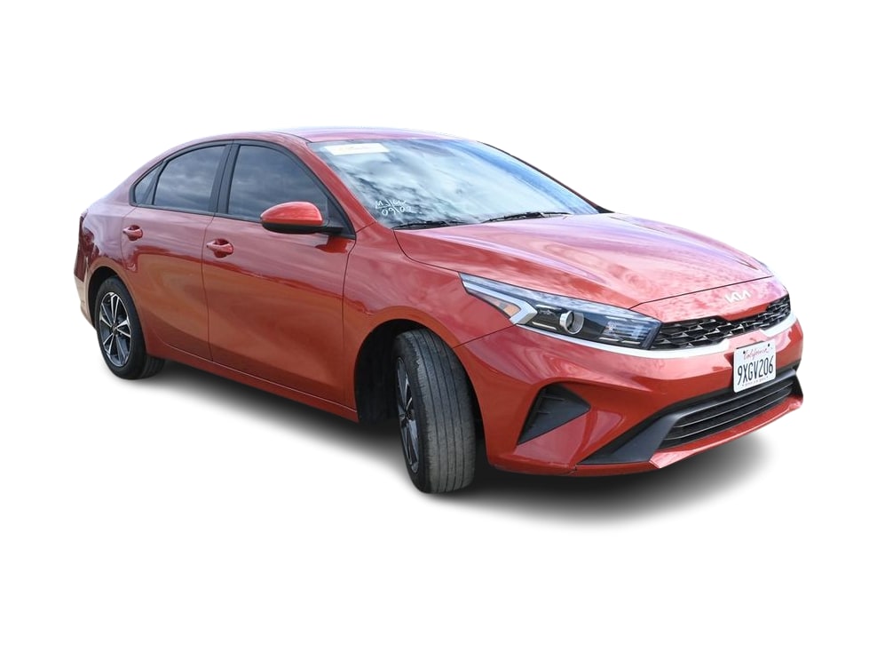 Thumbnail: 2023 Kia Forte - 8