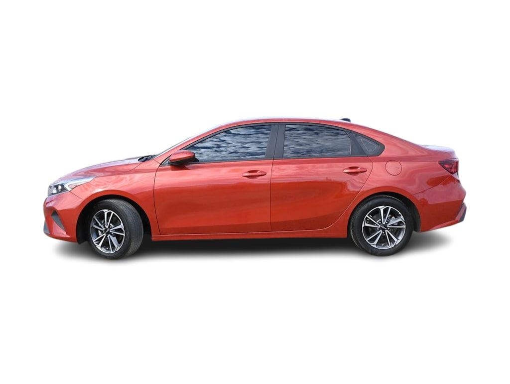 Thumbnail: 2023 Kia Forte - 2