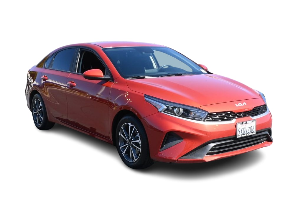 Thumbnail: 2023 Kia Forte - 17