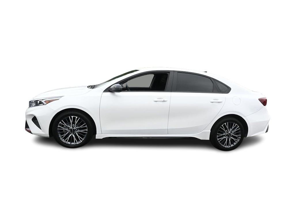 Thumbnail: 2024 Kia Forte - 3