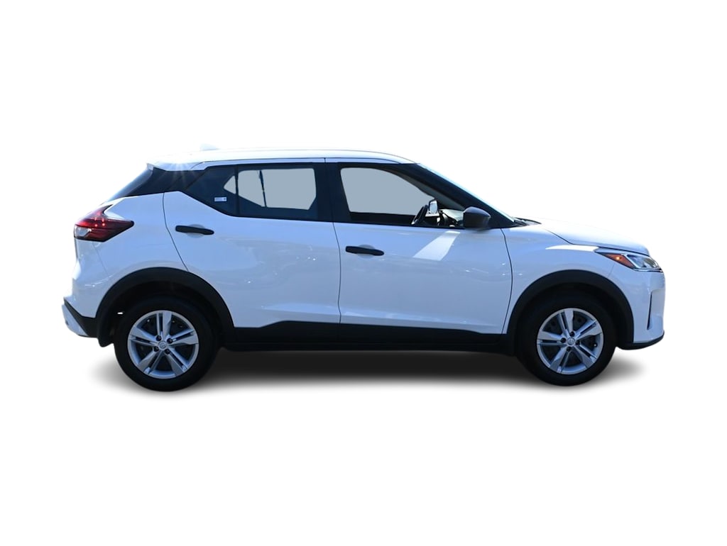 Thumbnail: 2024 Nissan Kicks - 18