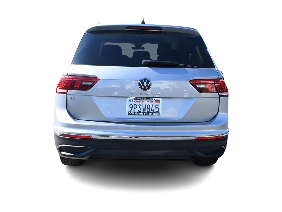 Thumbnail: 2023 Volkswagen Tiguan - 4