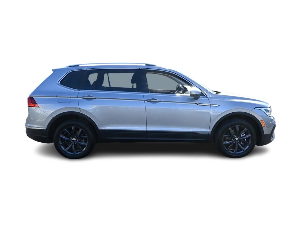 Thumbnail: 2023 Volkswagen Tiguan - 18