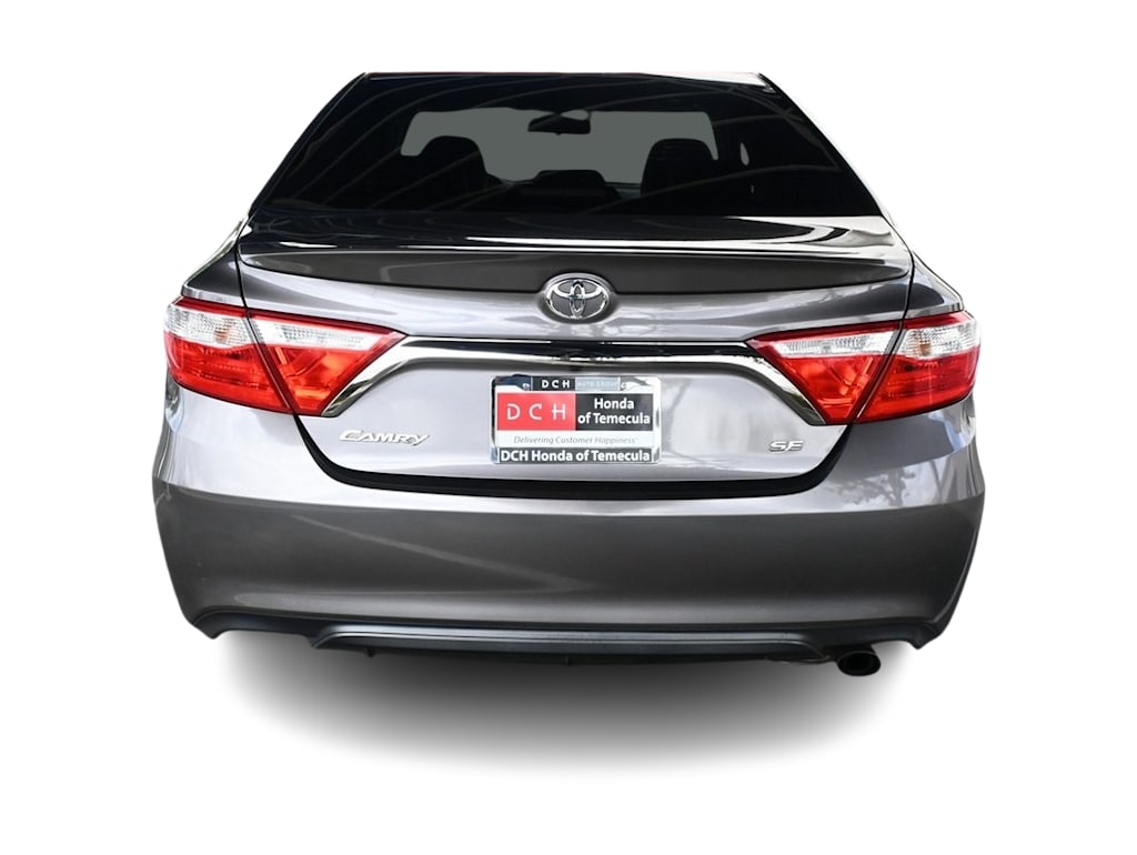 2015 Toyota Camry SE 4