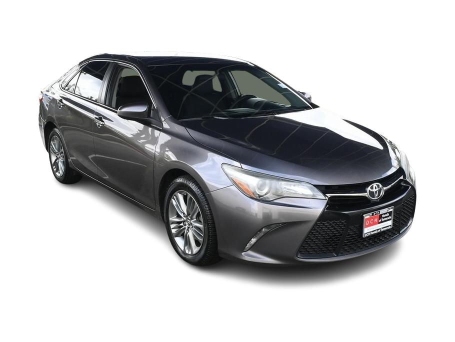 2015 Toyota Camry SE 17