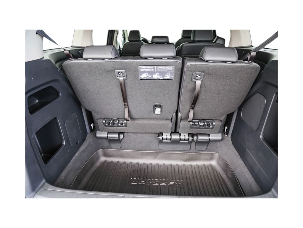 Thumbnail: 2026 Honda Odyssey - 15