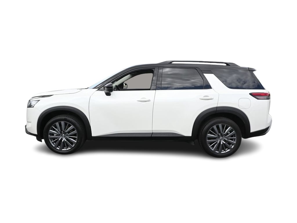 Thumbnail: 2022 Nissan Pathfinder - 3