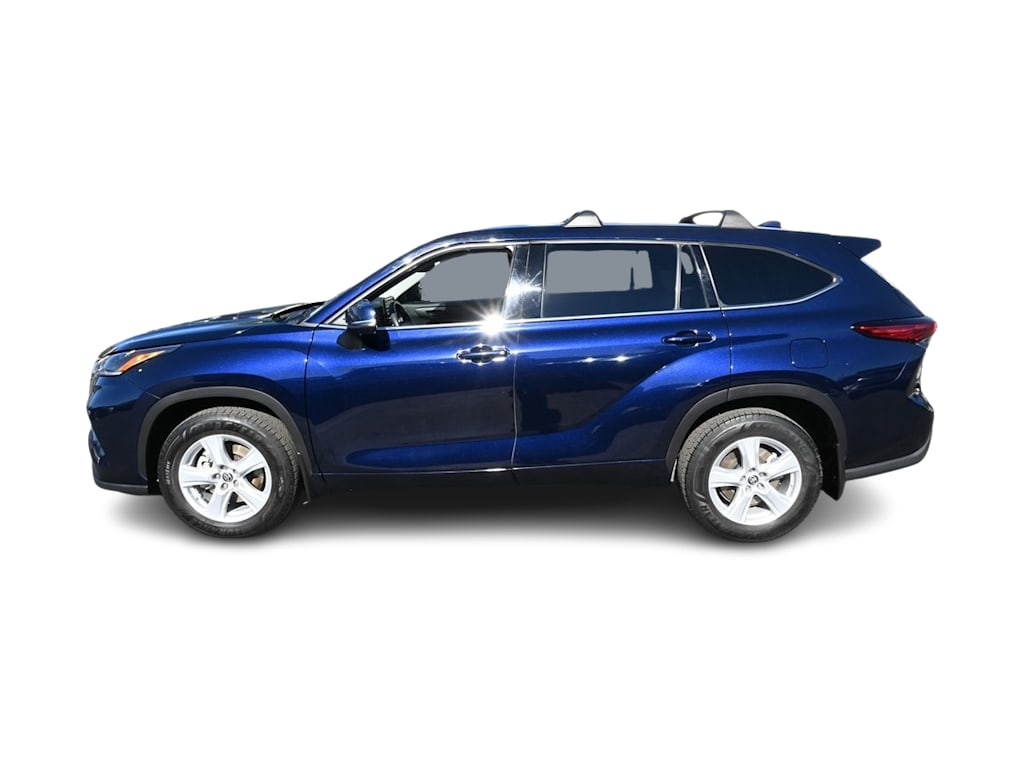 Thumbnail: 2021 Toyota Highlander - 3