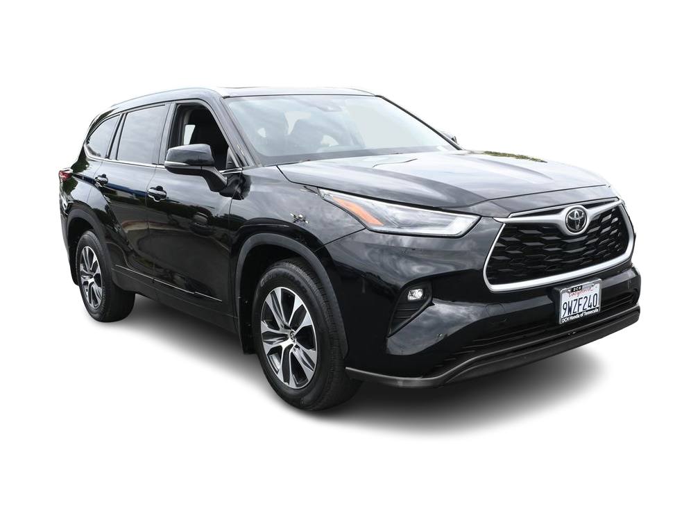Thumbnail: 2021 Toyota Highlander - 17