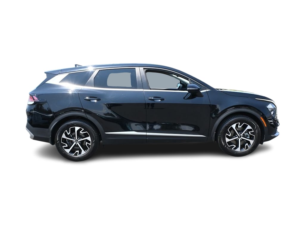Thumbnail: 2023 Kia Sportage - 17