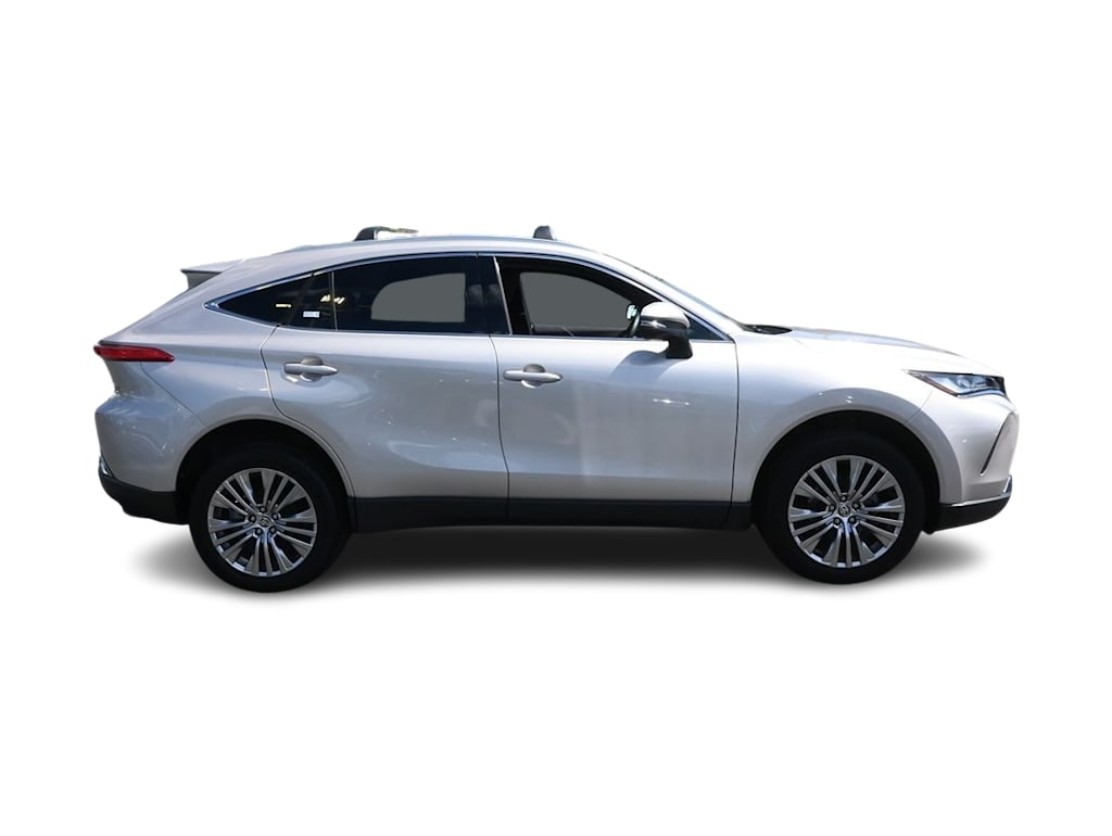 Thumbnail: 2022 Toyota Venza - 18