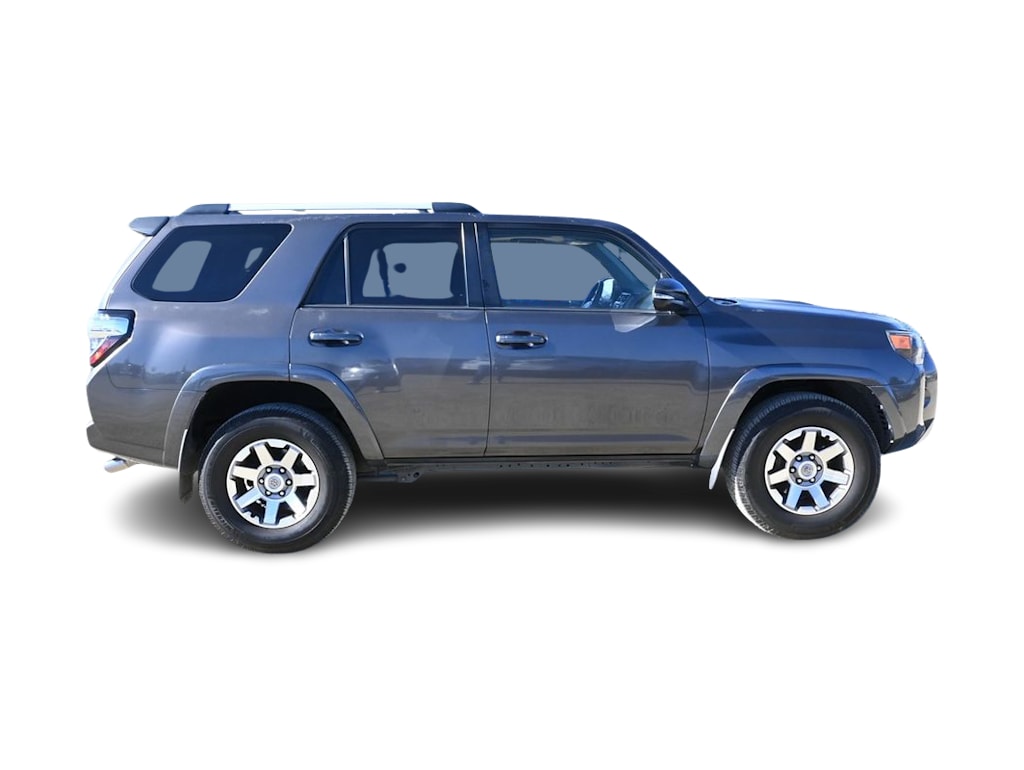 Thumbnail: 2015 Toyota 4Runner - 9