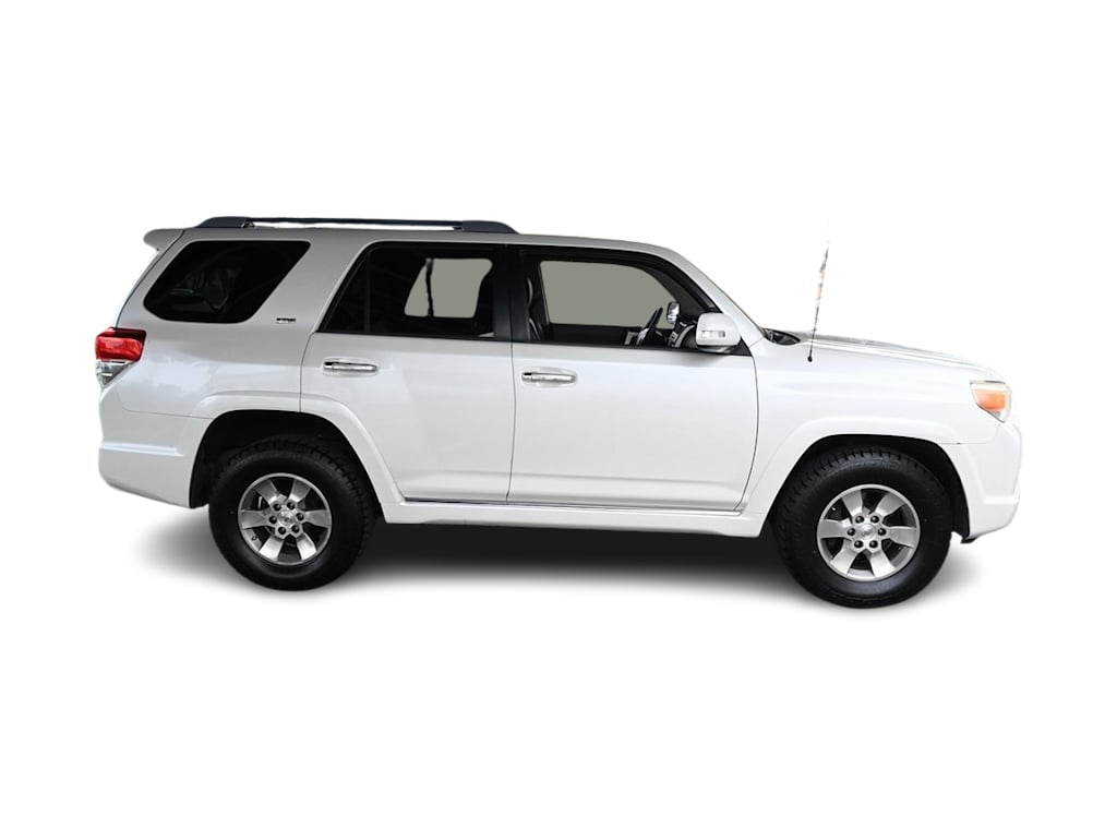 Thumbnail: 2010 Toyota 4Runner - 18