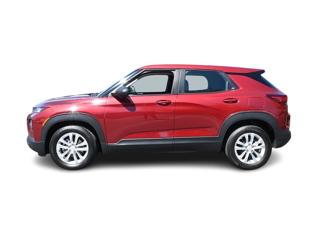 Thumbnail: 2023 Chevrolet TrailBlazer - 3