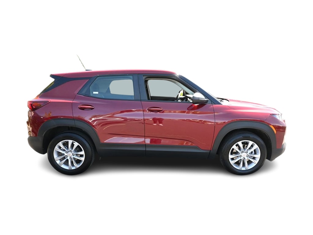 Thumbnail: 2023 Chevrolet TrailBlazer - 17